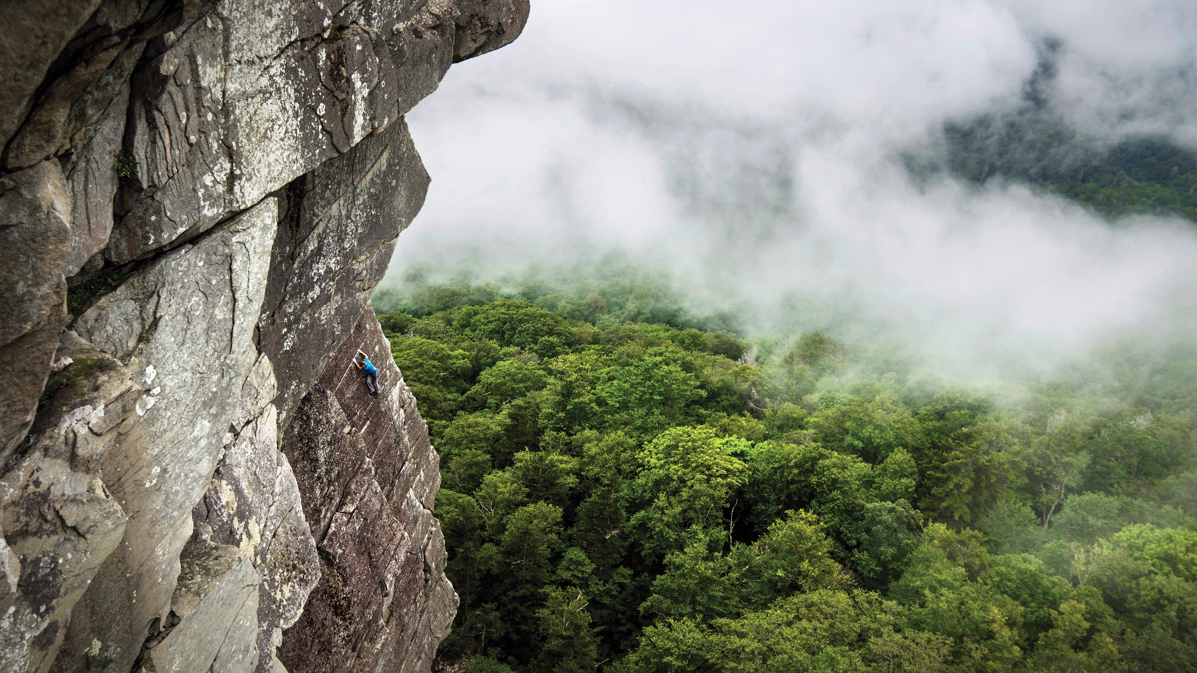 Board Walk (5.8) Ship Rock North Carolina Trad Climbing