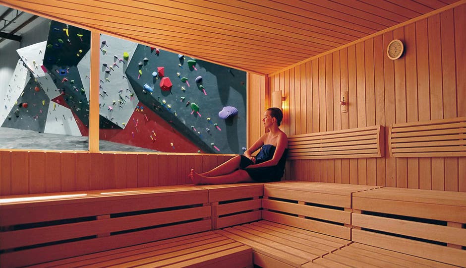 Sendhaus climbing gym rock workout unsent fitness sauna