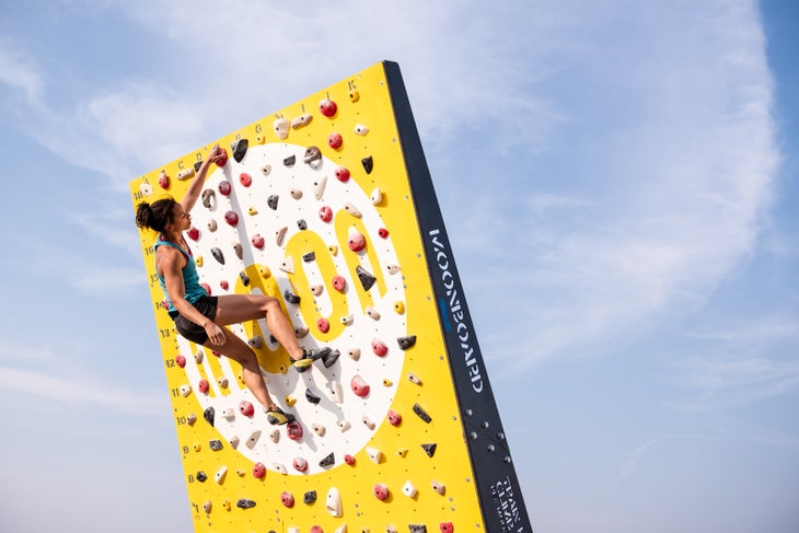 andreaLaue_psicoblocMasters2018-05 Psicobloc Masters Series 2018 Rock Climbing Competition deep water solo moonboard