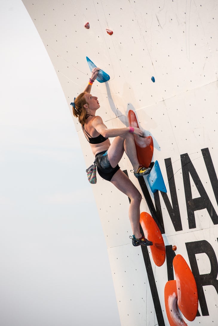 andreaLaue_psicoblocMasters2018-07 Psicobloc Masters Series 2018 Rock Climbing Competition deep water solo delaney miller