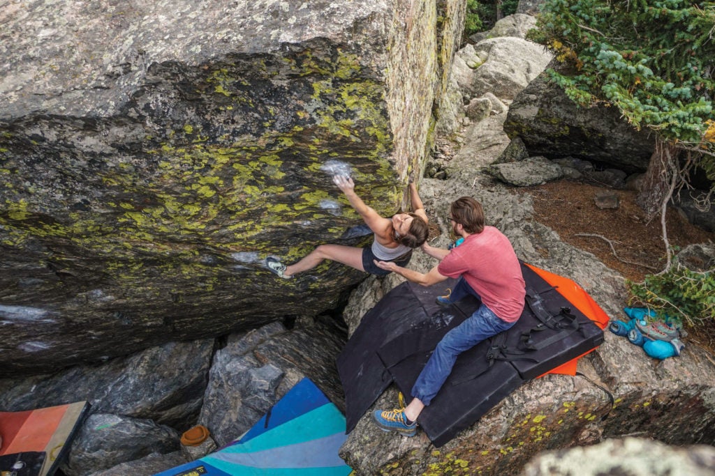 Bouldering Skills How to Be a Good Spotter