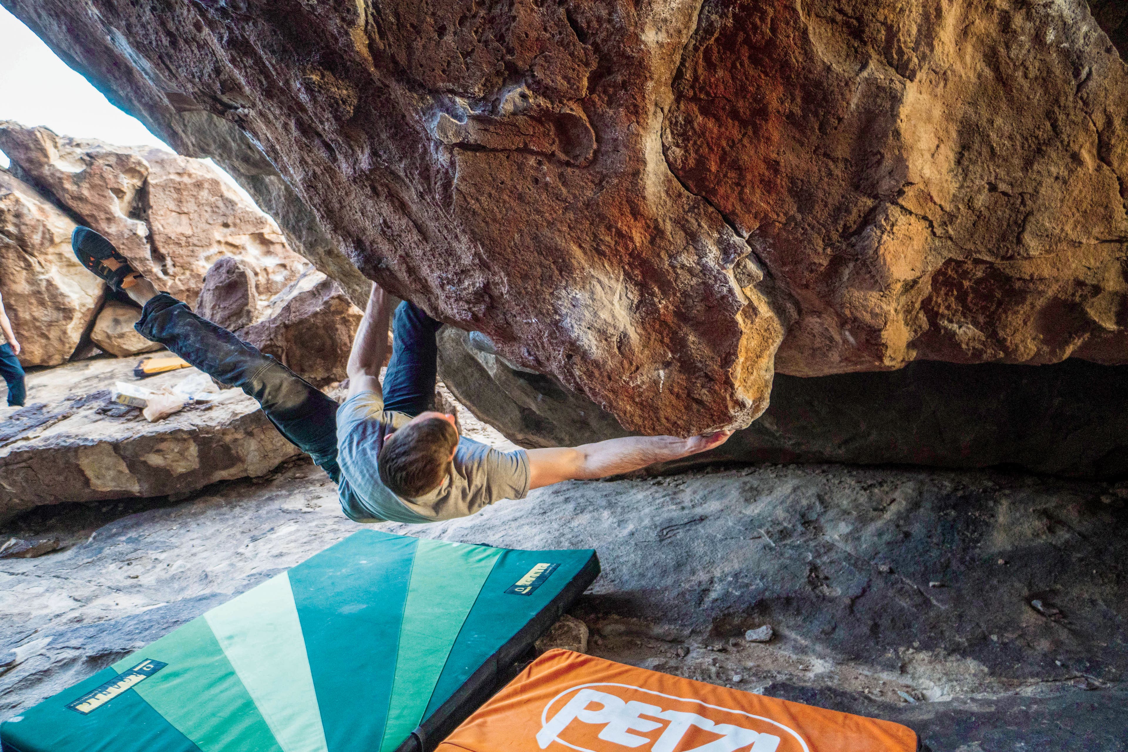 Kevin Mcnally Barefoot 2 (1 of 1)_gn-web Hueco Tanks State Park Bouldering Rock Climbing Texas Regulations