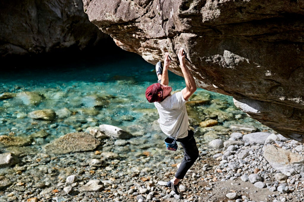 Training How to Warm Up for Limit Bouldering