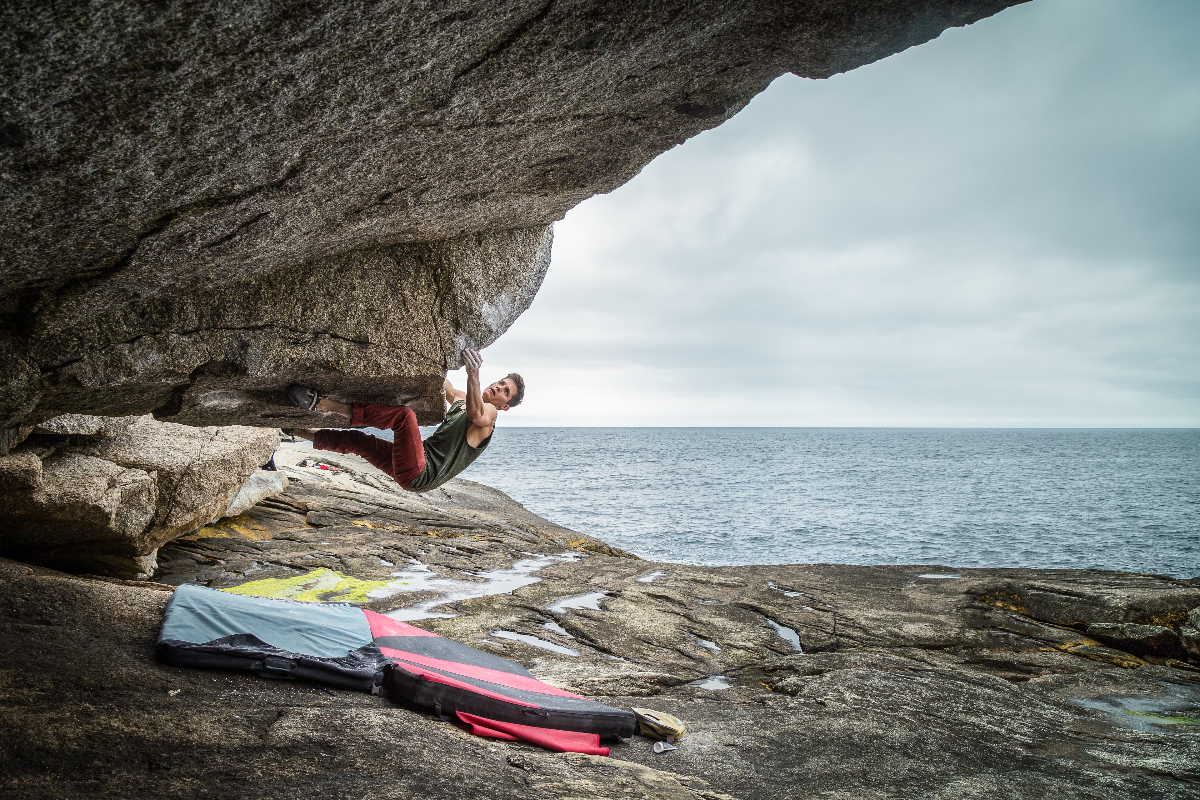 20160709-Paul Denzler - I Heel Pebbles, V11 - Dover Island, Nova Scotia- None