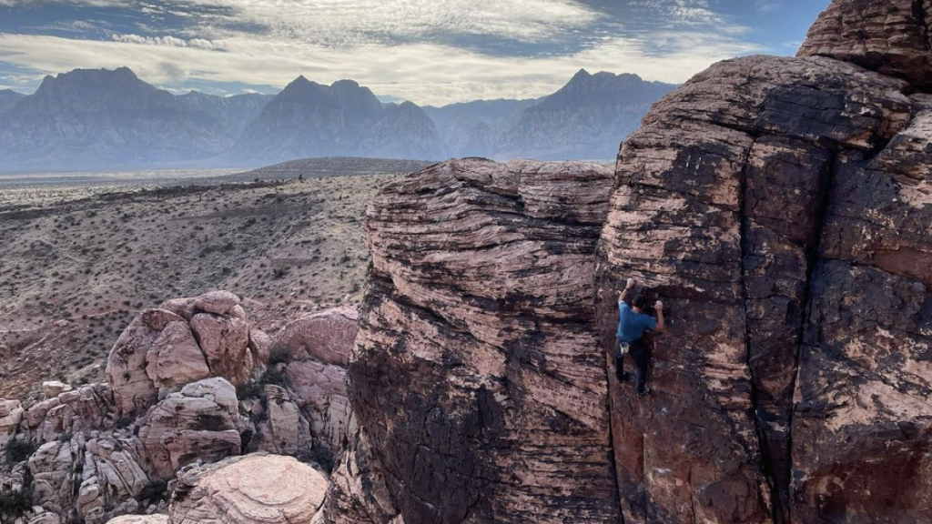 Alex Honnold Free Soloes Three Historic Red Rock Routes In One Day ...