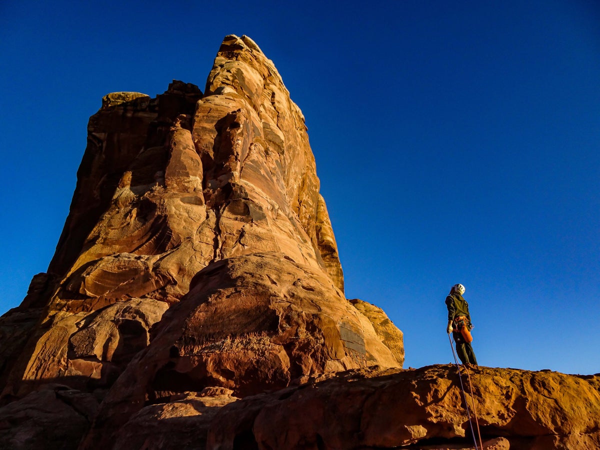 Climbing Multipitch Routes? Better Master the Art of Self-Rescue