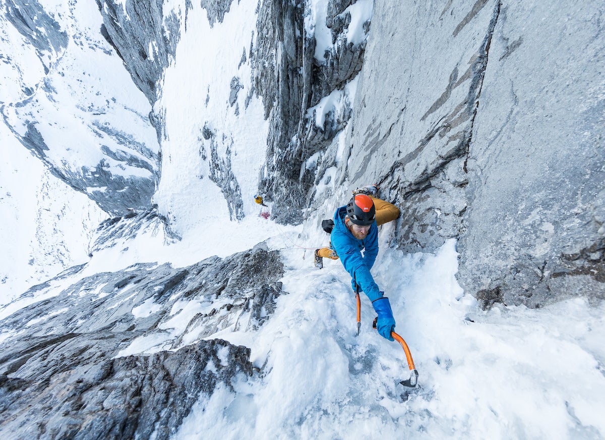 How to Safely Lead an Ice Climb Climbing