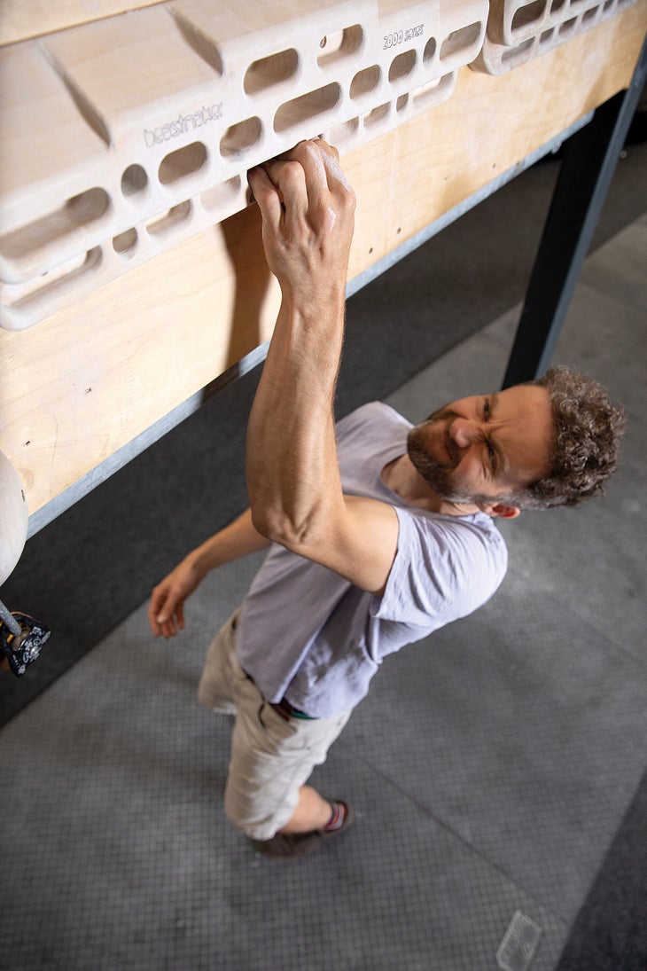 Handboard Hang with 90 Degree Elbow - Video Guide