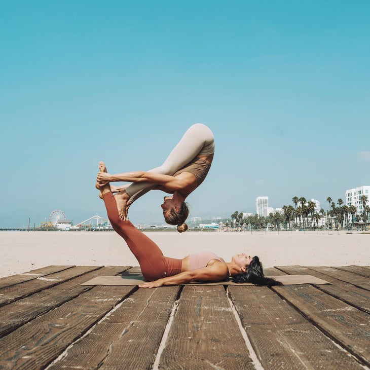 6 Effective Acro Yoga Poses For A Healthy Body