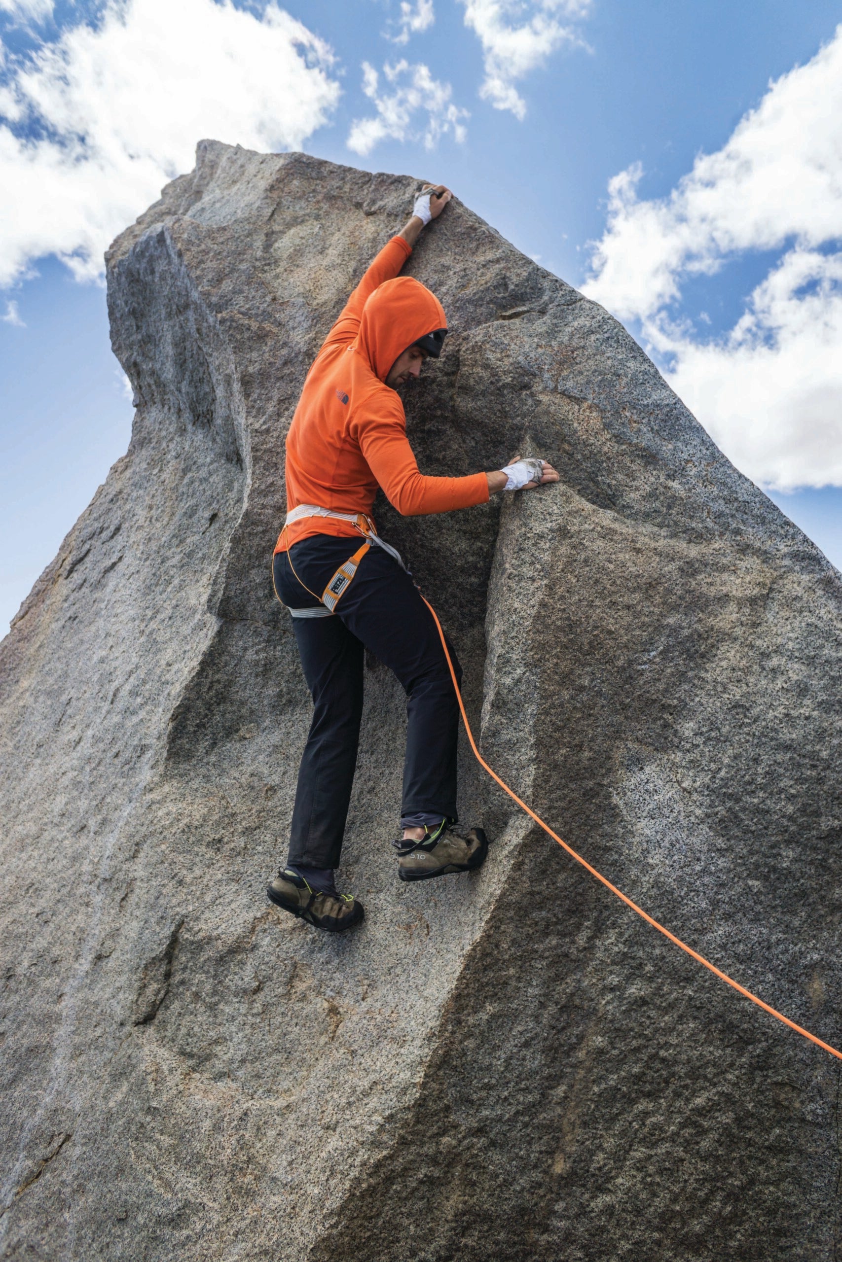 Alex Honnold Free-Solos Over 30 Pitches up to 5.12 in Red Rock - Gripped  Magazine