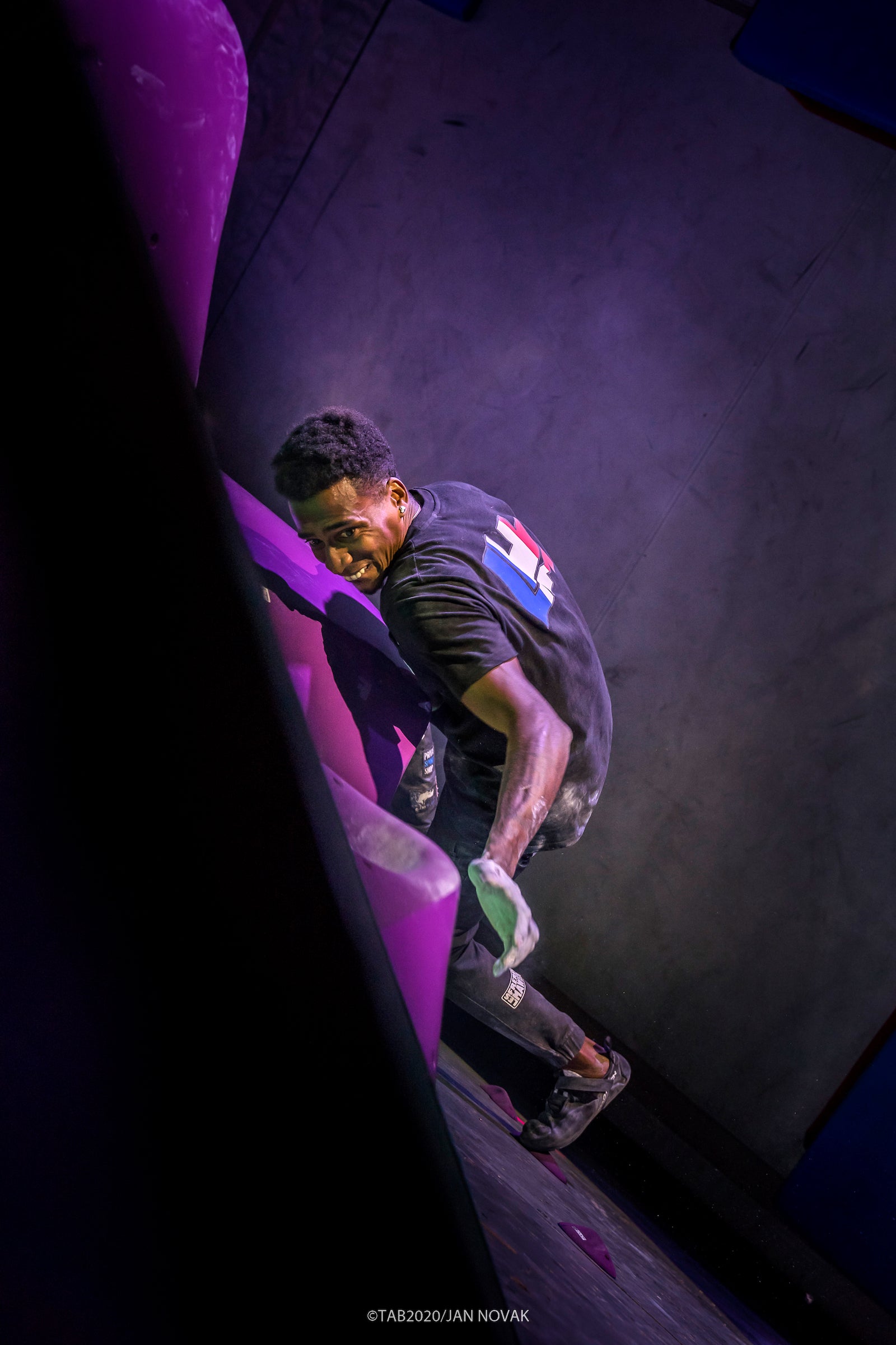Mickael Mawem lasers in during the final of Tout a Blocs 2020.