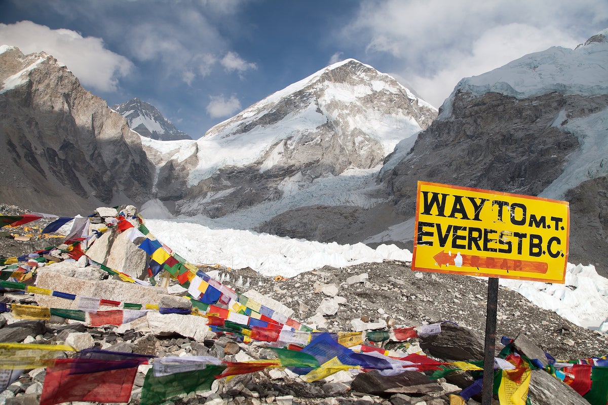 How Much Does it Cost to Climb Mount Everest in 2022? - Climbing