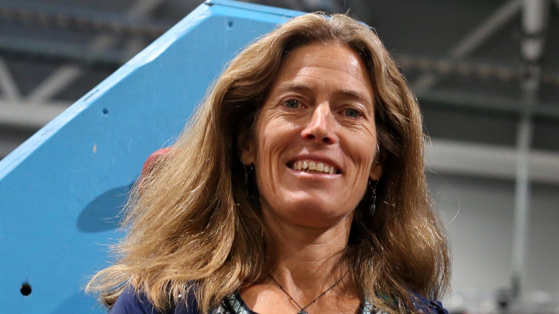 Lynn Hill, A Pioneer for Climbing, Speaks on Feminism - Climbing