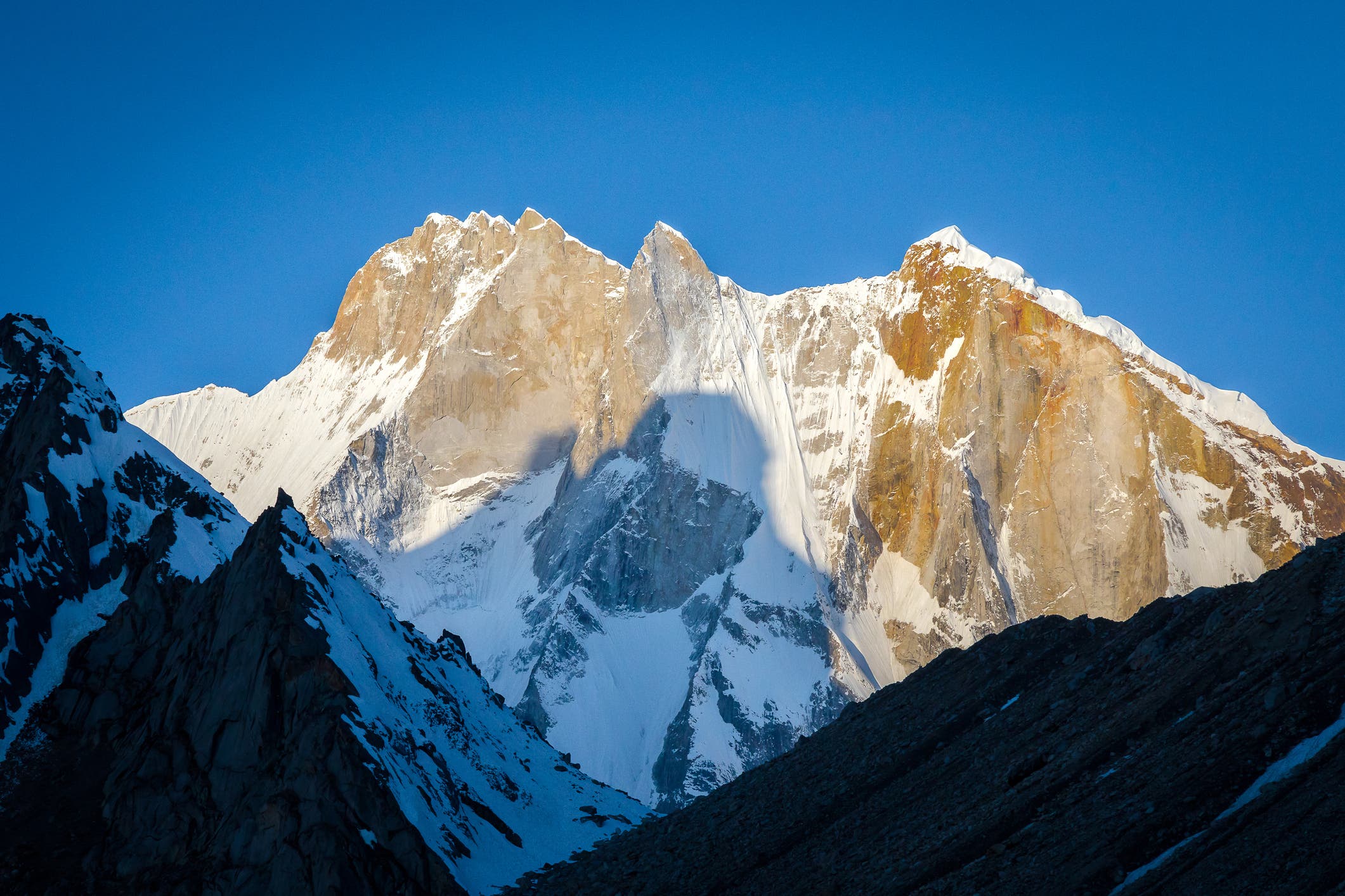 Climbing News: Meru, V16 Downgrade, Yosemite Wall - Climbing