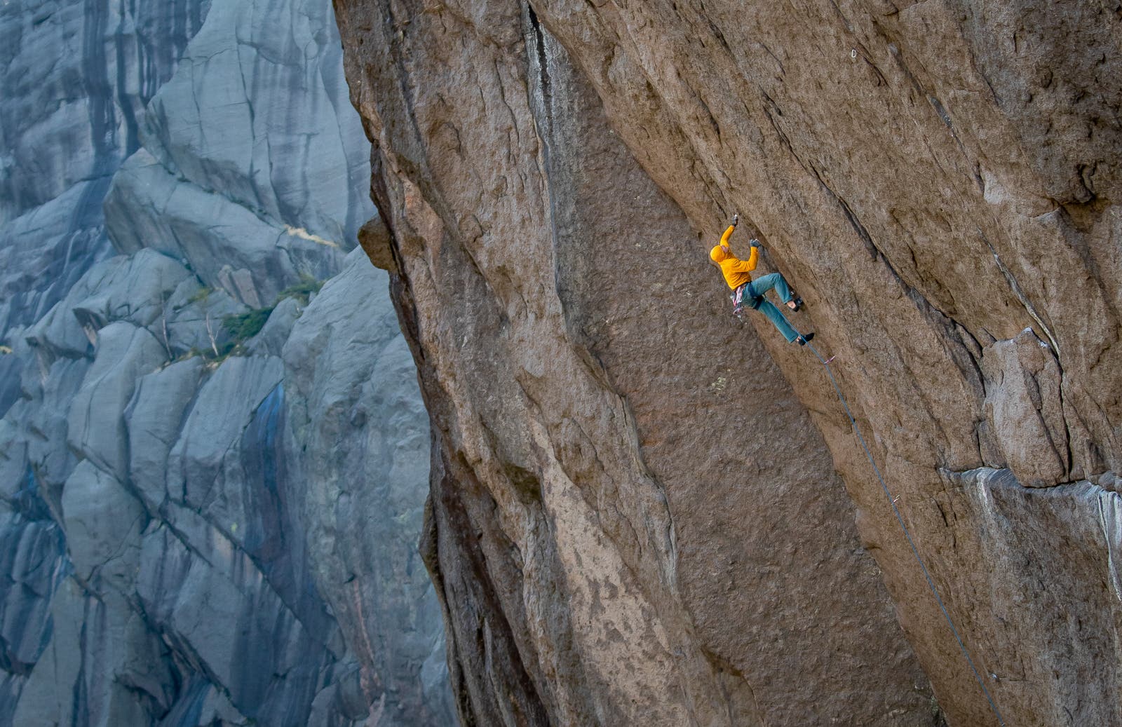 Pete Whittaker climbs long, overhanging crack in Norway.