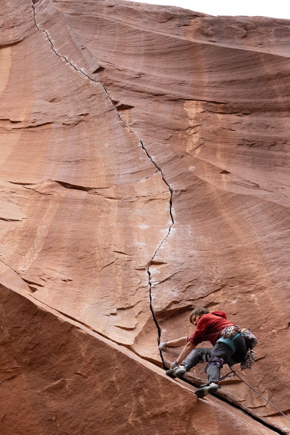 Sabourin laybacks sandstone crack in Utah.