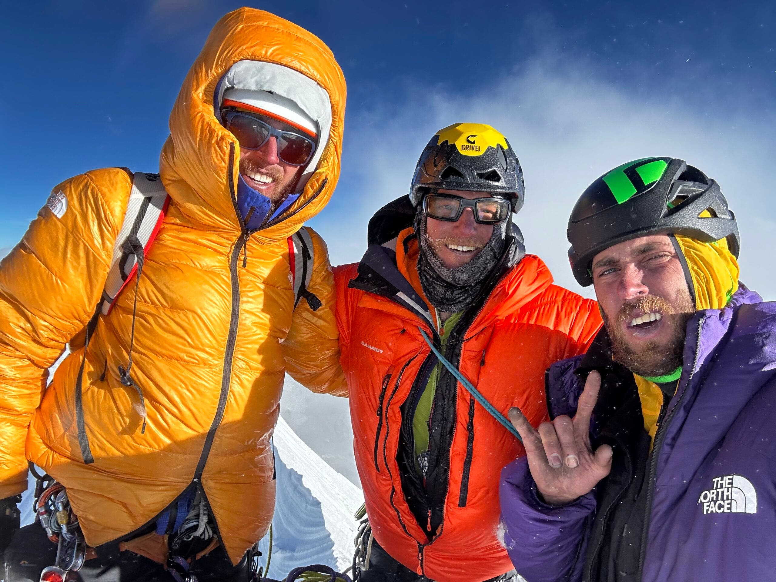 The team on Jannu's summit.