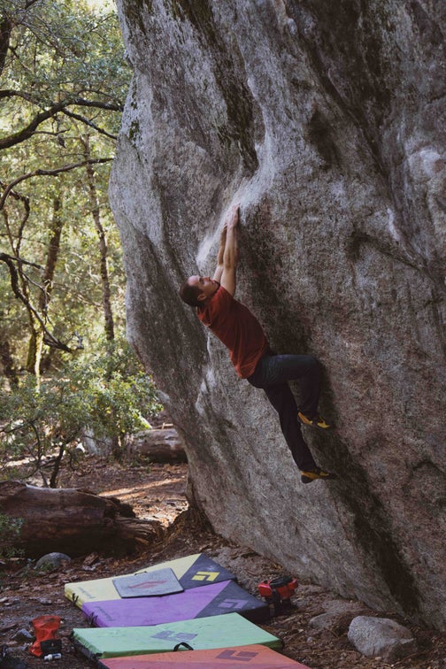 Carlo Traversi traverses the sloper on his new Yosemite boulder The Dark Side.