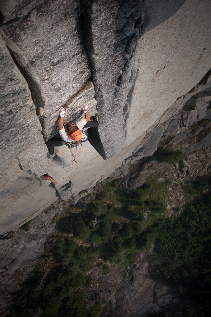 Chris Kalman on pitch five, 5.11b, of Crouching Tiger.