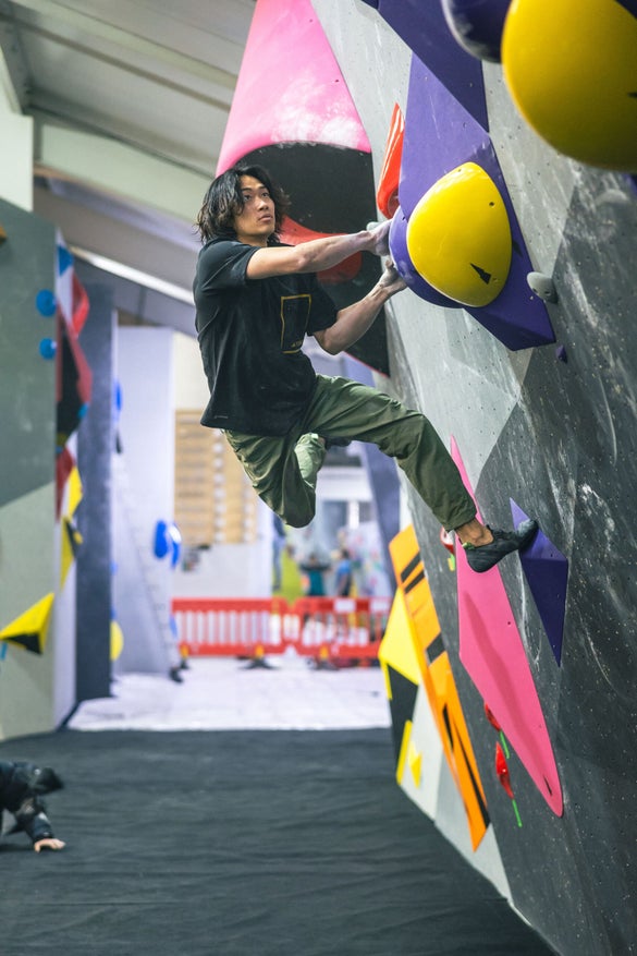 Male climbs at the Rockcity Comp Simulation.