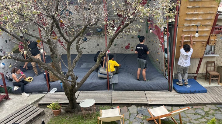 la cueva climbing gym in bolivia 