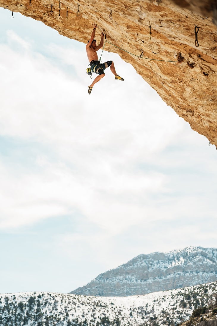 Alex Honnold climbs 5.14d Bachelor Party on Mount Potosi, Nevada.