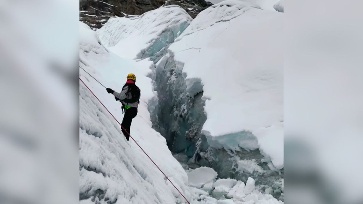 Weekend Whipper: The Ground Falls Out From Under Them (Literally!)