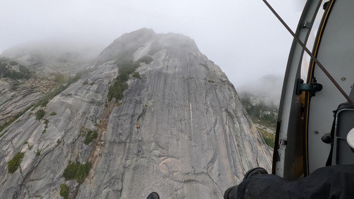 Climbers Rescued By Helicopter After Spending the Night Stranded and Injured