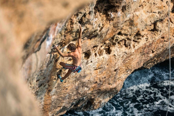 Chris Sharma deep water soloing 