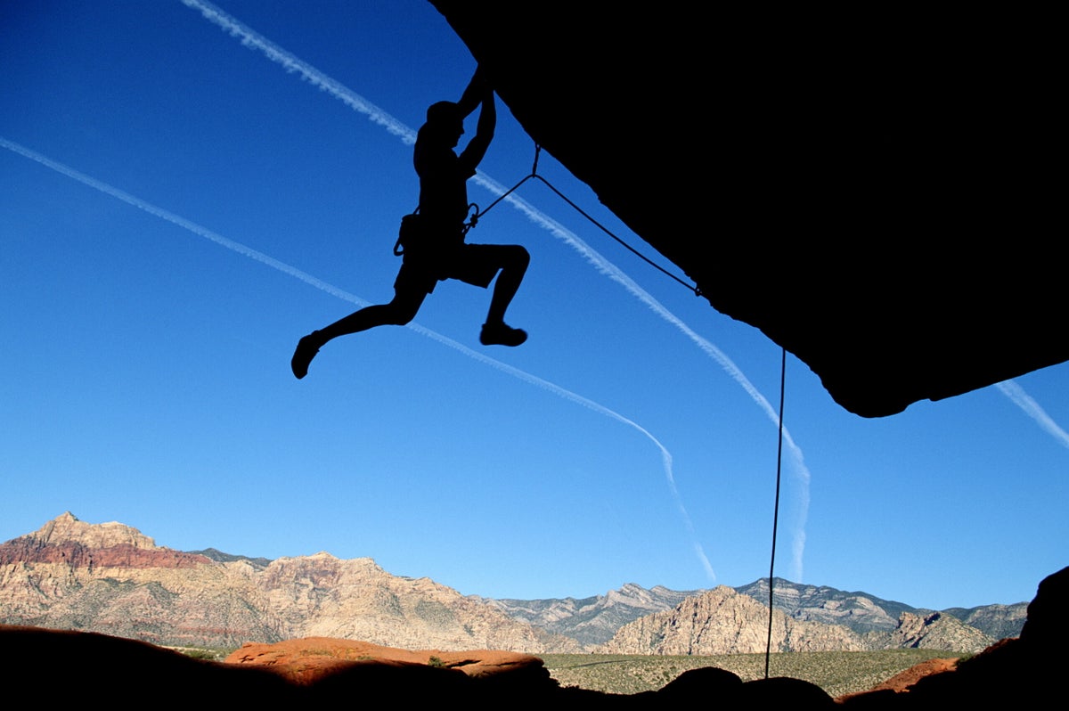 Red Flags in a Belaytionship: 8 Signs You Need a New Partner