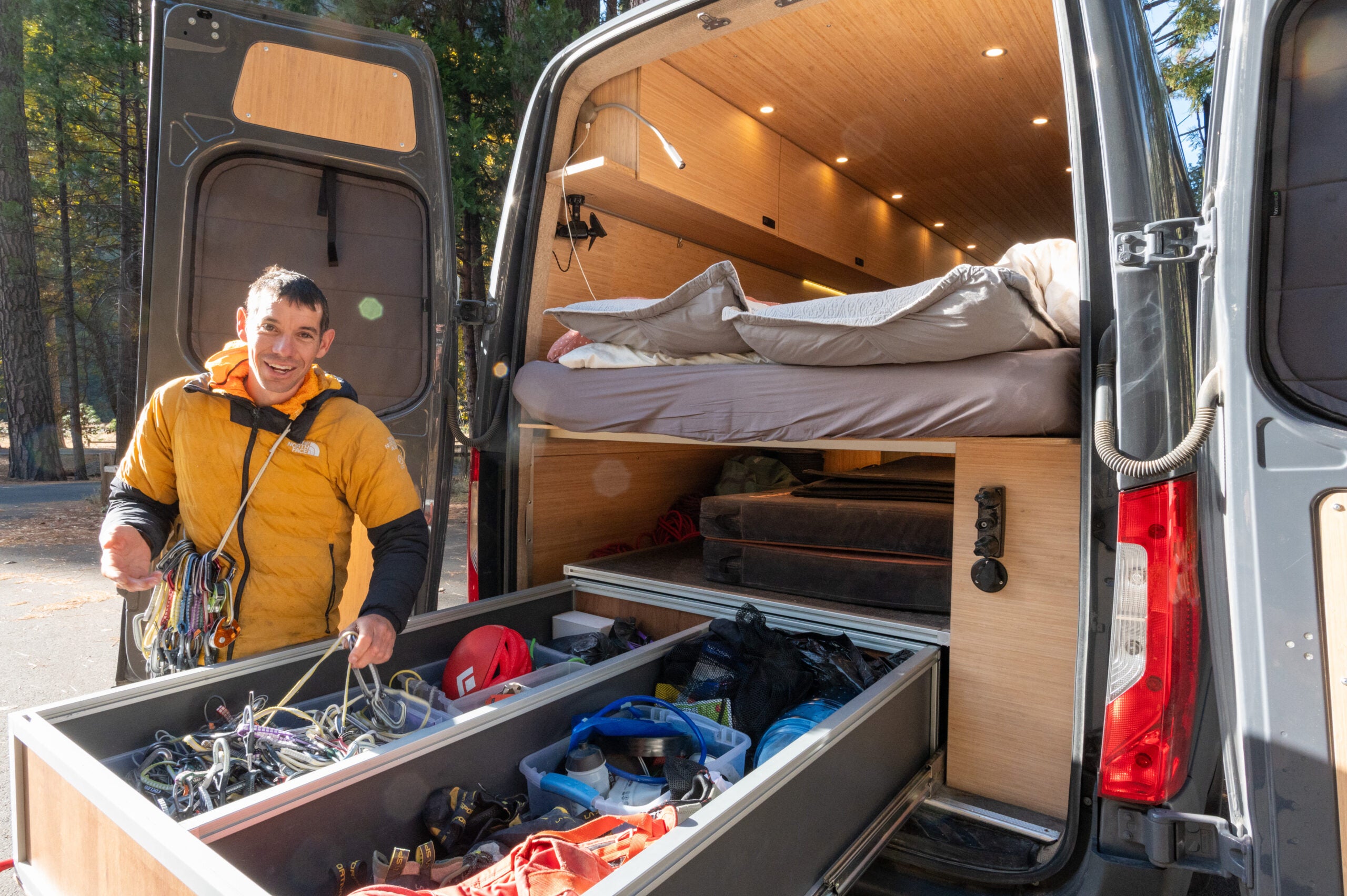 Mont Bell Ultra Light Down Hugger #4 - Sleeping Bag Review