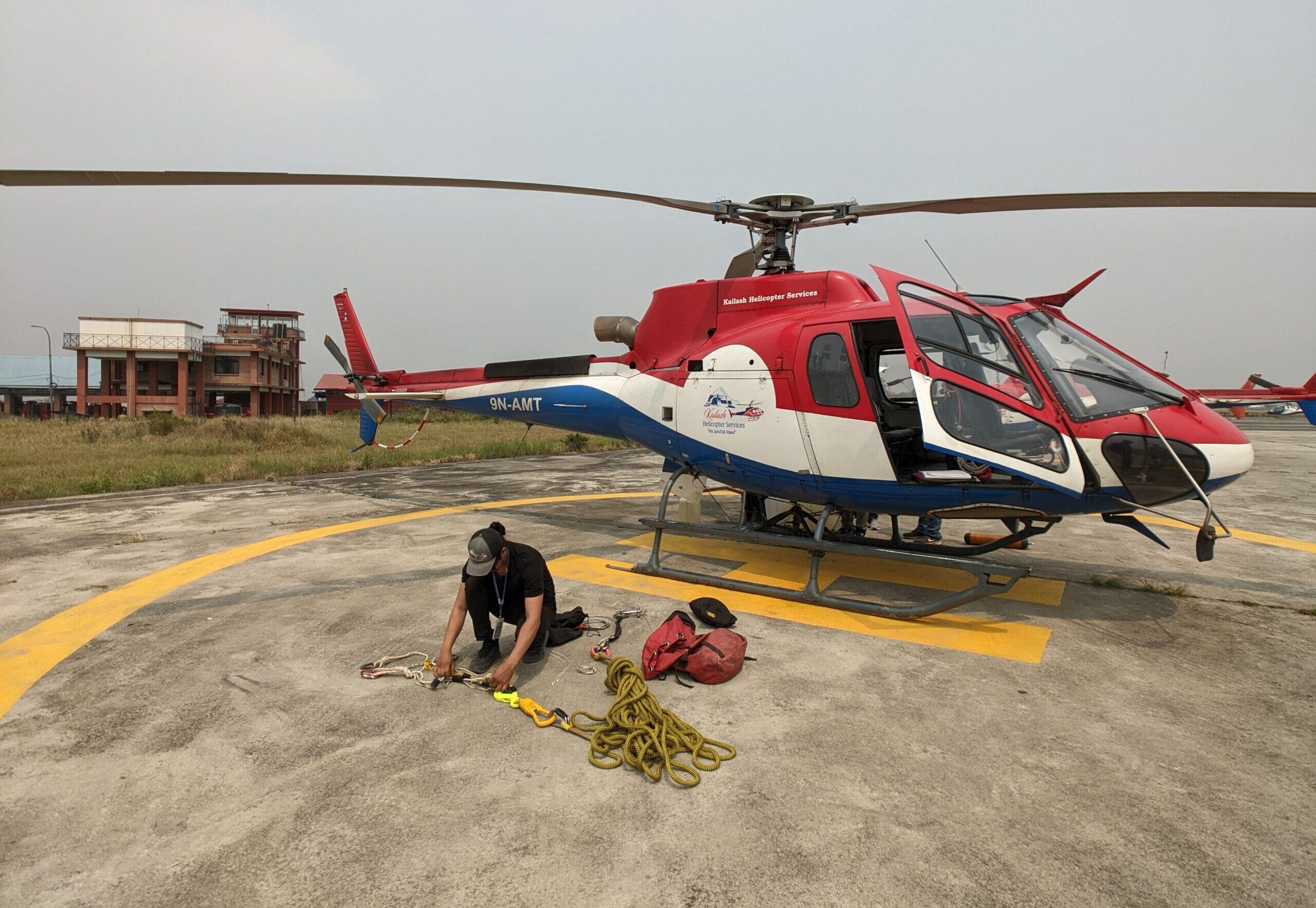 The Complex Reality Behind the Surge in Rescues on Everest