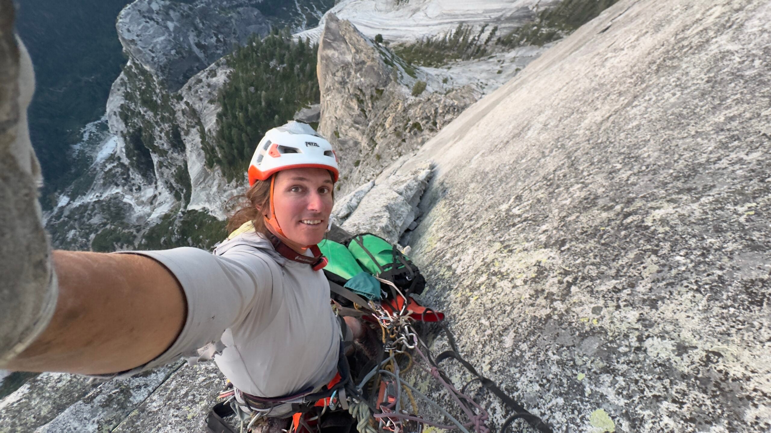 Honnold Free-Solos Half Dome's NW Face