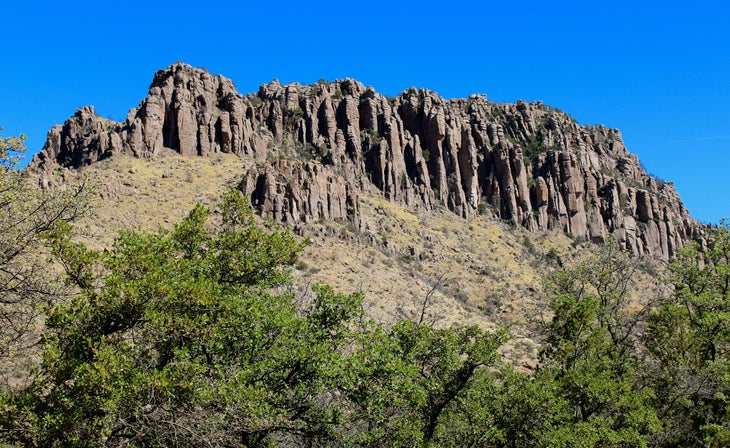 land of standing up rocks, chiricahua cliff band